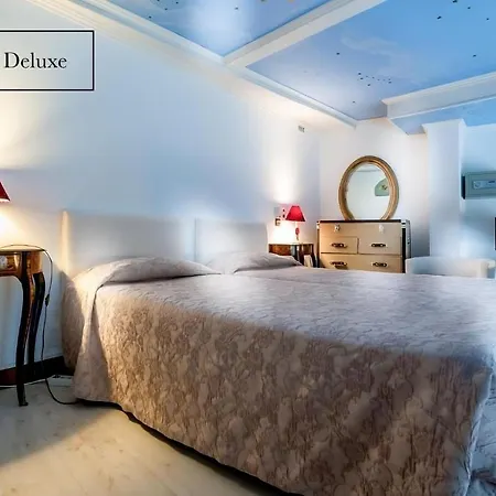 Grand Du Bel Air 2* פריז