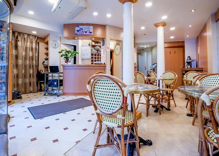 Отель Grand Du Bel Air 2*