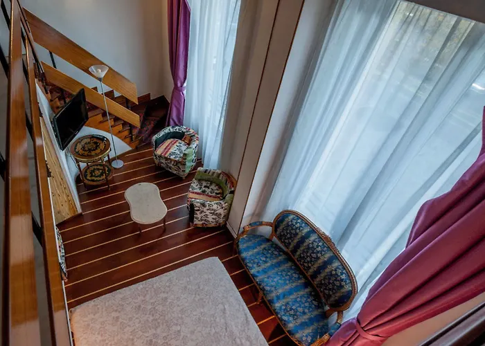 Grand Du Bel Air Париж